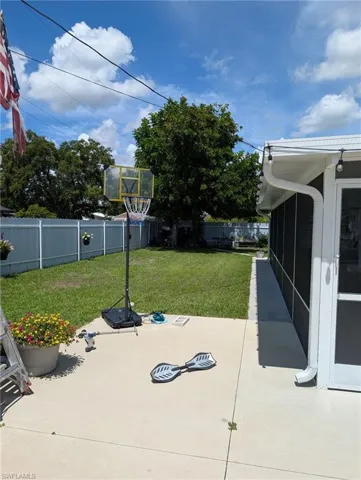 1206  Archdale  ST, Lehigh Acres, FL 33936