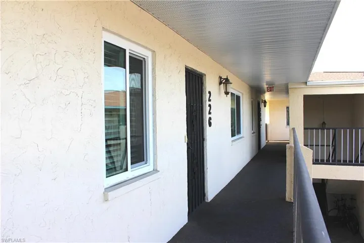 Front Door - 2nd level unit
