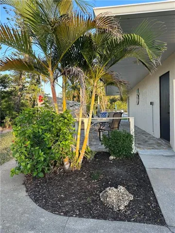 Clubhouse Patio Area