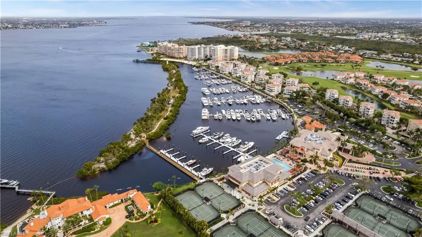 38′ Boat Slip I-10 Gulf Harbour Marina, Fort Myers, Florida 33908