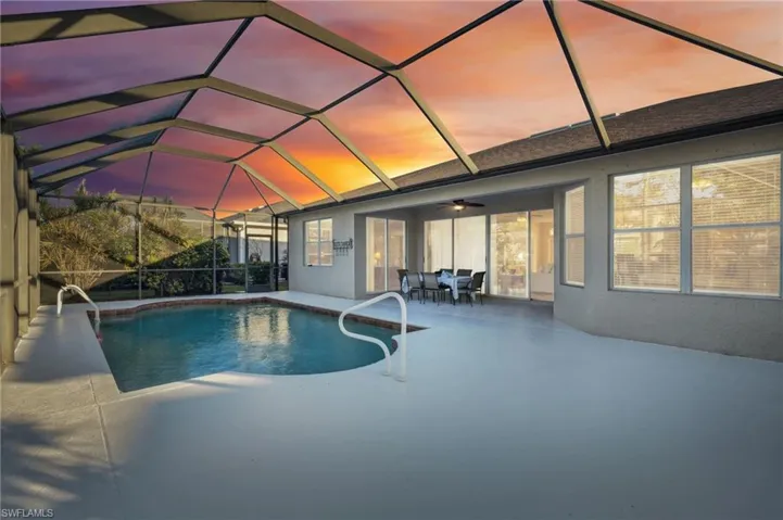 Nice size Pool with screened lanai, and a huge patio area perfect for sunbathing and entertaining. *Virtual sunrise.