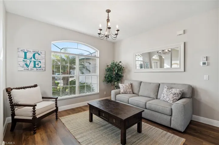 Versatile area, use as a Dining area or additional sitting area!