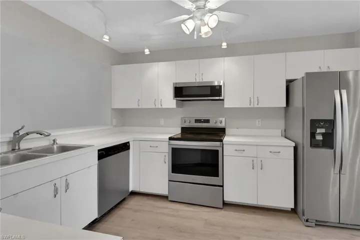 164  Belina  DR, Naples, FL 34104