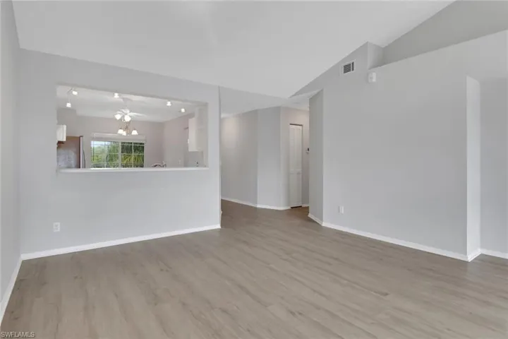 164  Belina  DR, Naples, FL 34104