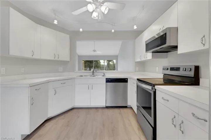 164  Belina  DR, Naples, FL 34104
