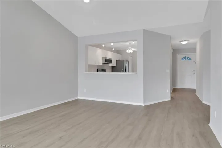 164  Belina  DR, Naples, FL 34104