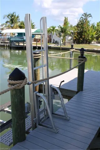 3884 Plumosa Dr, Fort Myers, Florida 33956