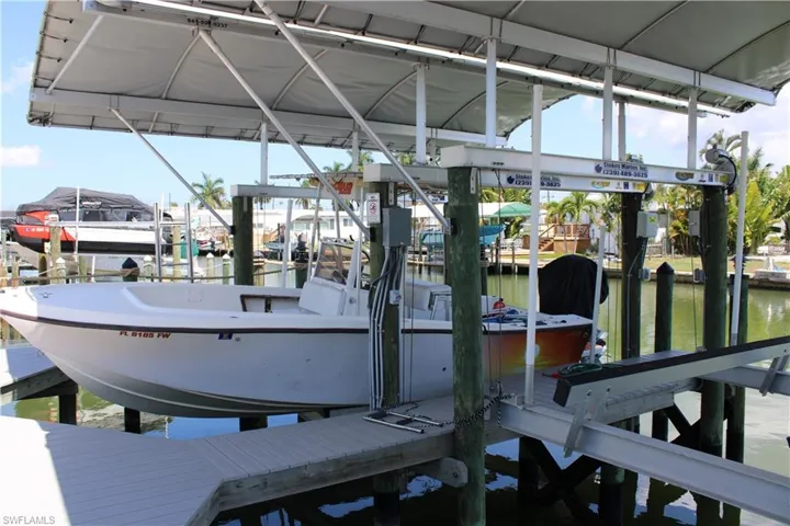 3884 Plumosa Dr, Fort Myers, Florida 33956