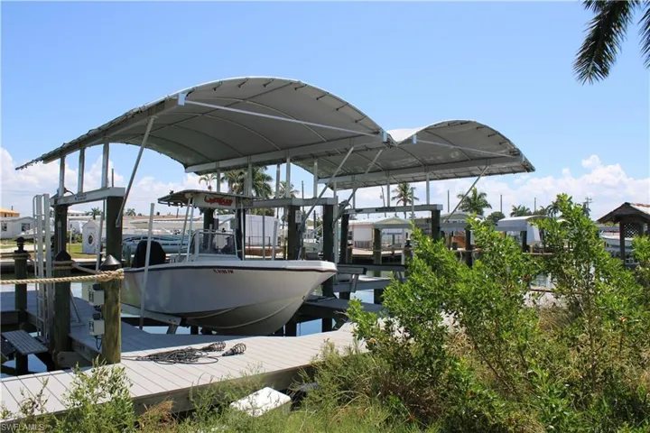 3884 Plumosa Dr, Fort Myers, Florida 33956