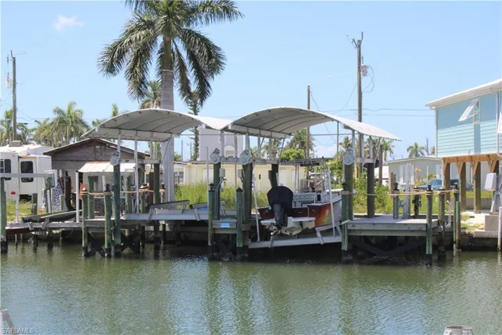 3884 Plumosa Dr, Fort Myers, Florida 33956