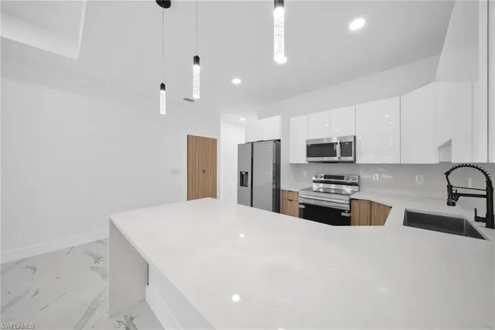 306 / 308 Bell Blvd S, Lehigh Acres, Florida 33974
