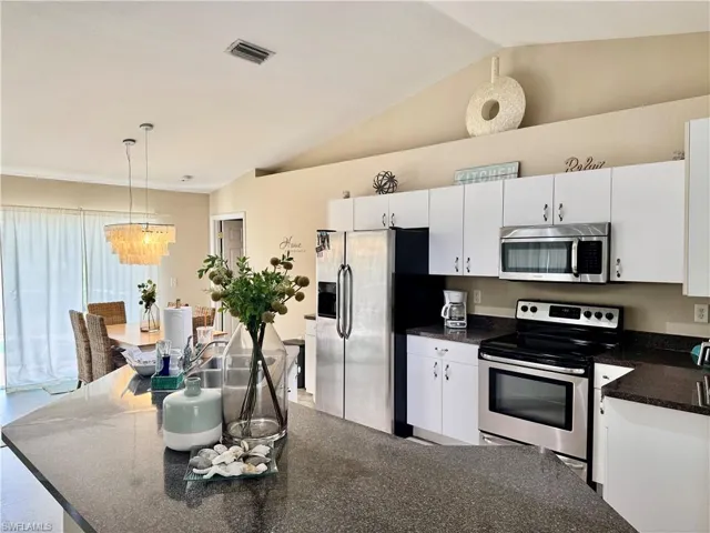 1506 Sw 14th St, Cape Coral, Florida 33991