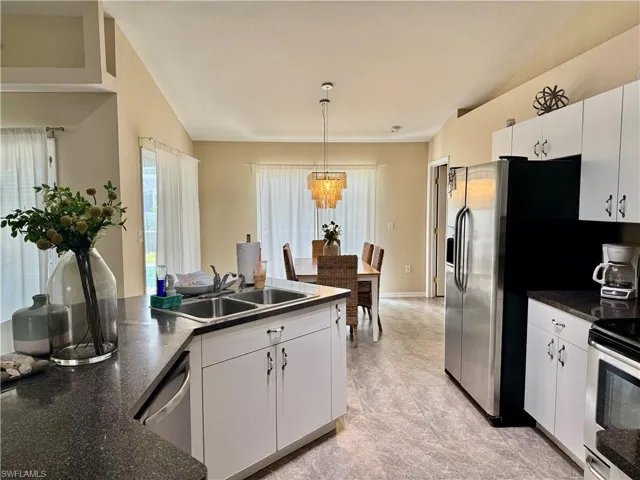 1506 Sw 14th St, Cape Coral, Florida 33991