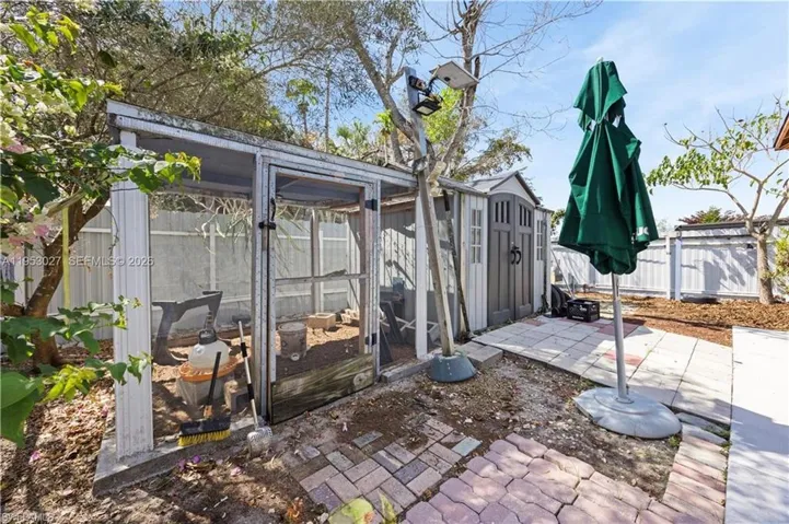 1526 Ne 4th Ter, Cape Coral, Florida 33909