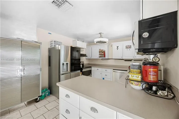 1526 Ne 4th Ter, Cape Coral, Florida 33909