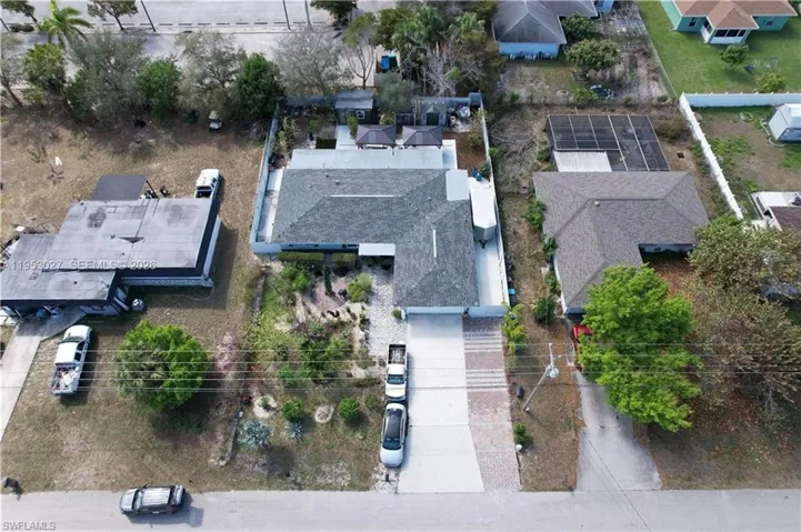 1526 Ne 4th Ter, Cape Coral, Florida 33909