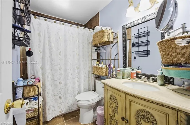 1526 Ne 4th Ter, Cape Coral, Florida 33909