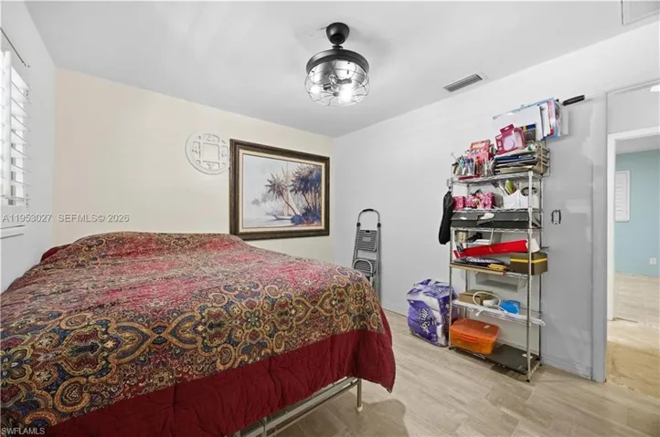 1526 Ne 4th Ter, Cape Coral, Florida 33909