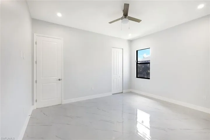 guest room with pool bath