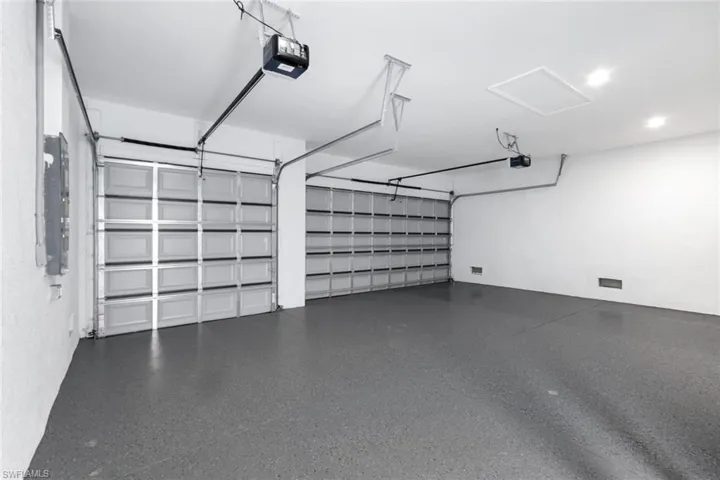 3-car garage
