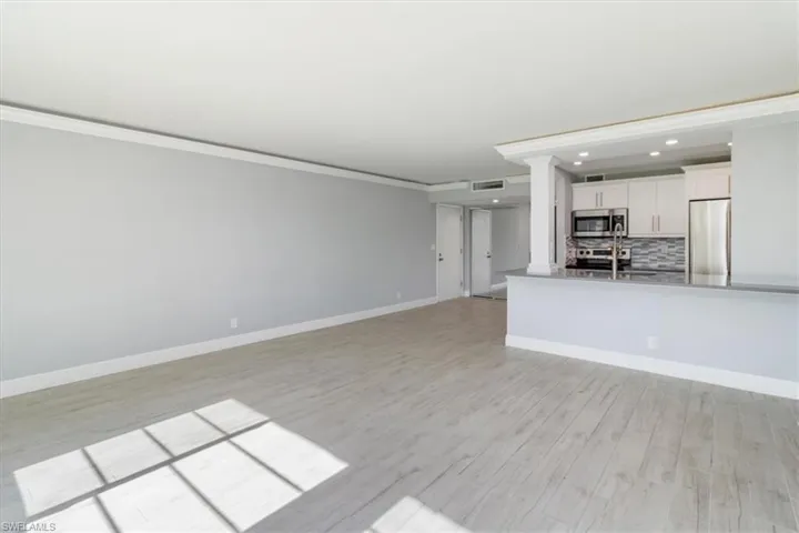 1086 Forest Lakes Dr # 9205, Naples Fl 34105
