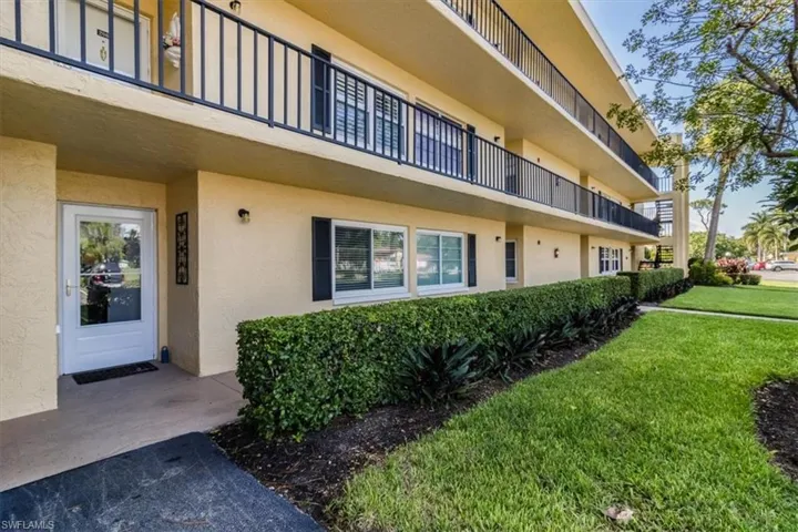 1086 Forest Lakes Dr # 9205, Naples Fl 34105