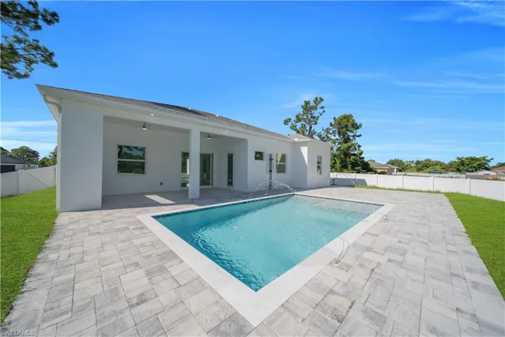 3710 6th St Sw, Lehigh Acres, Florida 33976