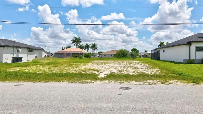 2535 Sw 11th Ave, Cape Coral, Florida 33914