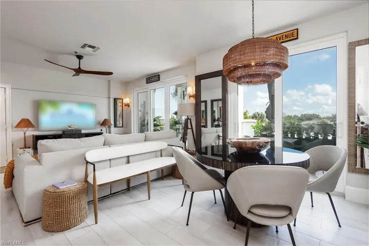 365 5th Ave S 307, Naples, Florida 34102