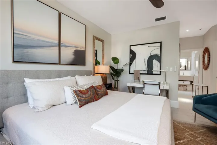 365 5th Ave S 307, Naples, Florida 34102