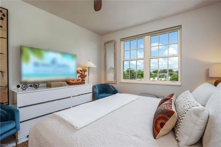 365 5th Ave S 307, Naples, Florida 34102
