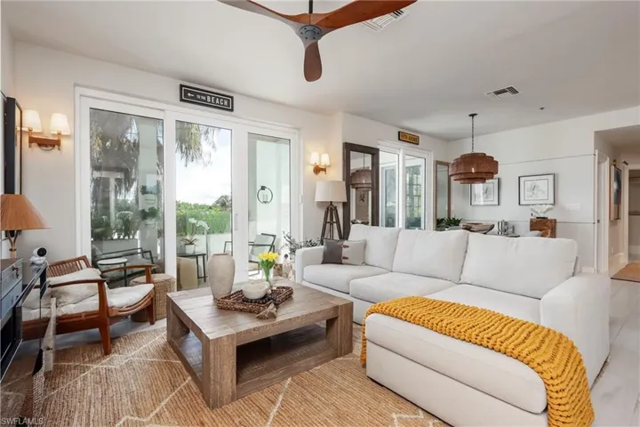 365 5th Ave S 307, Naples, Florida 34102
