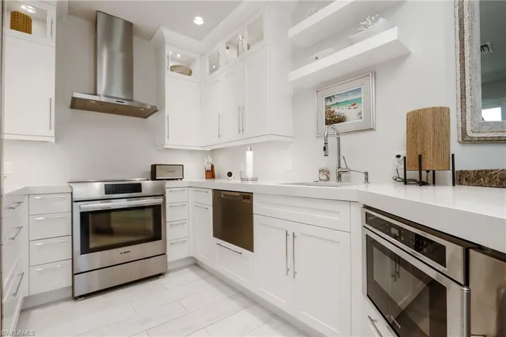 365 5th Ave S 307, Naples, Florida 34102