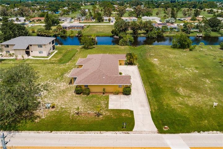 134  Boundary  BLVD, ROTONDA WEST, FL 33947