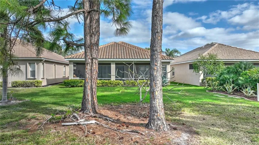 2370 Bainmar Dr, Lehigh Acres, Florida 33973