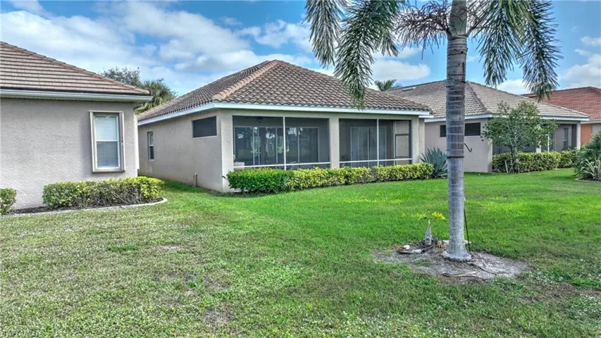 2370 Bainmar Dr, Lehigh Acres, Florida 33973