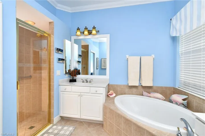 Ensuite primary bathroom