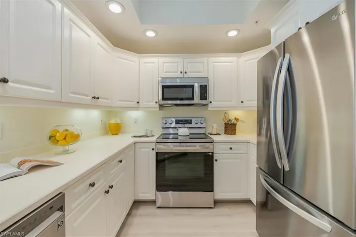 1001  Arbor Lake  DR, Naples, FL 34110