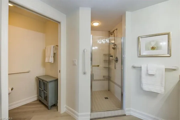 1001  Arbor Lake  DR, Naples, FL 34110