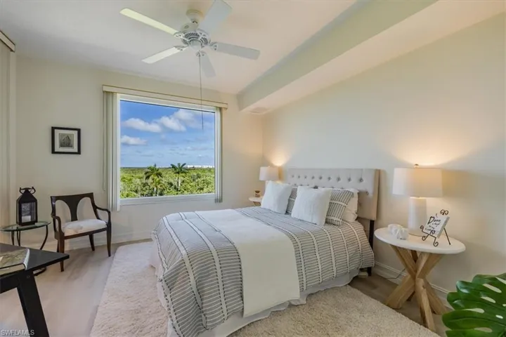 1001  Arbor Lake  DR, Naples, FL 34110