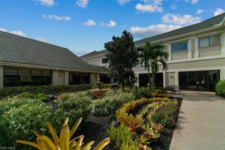 1001  Arbor Lake  DR, Naples, FL 34110