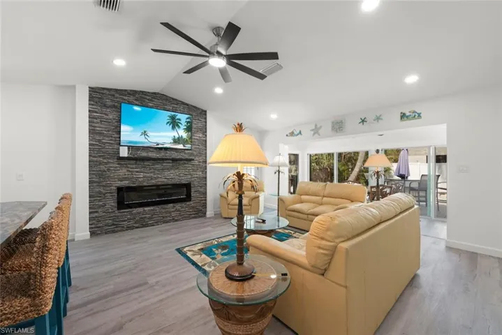 534 Piedmont Rd, Sanibel, Florida 33957
