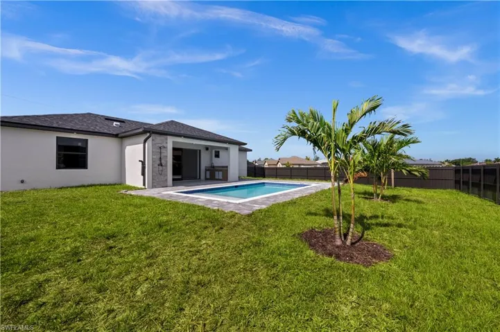 1805 NW 12th  ST, Cape Coral, FL 33993