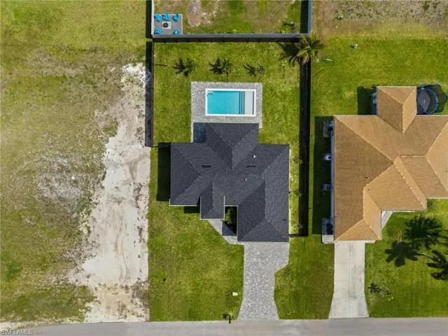 1805 NW 12th  ST, Cape Coral, FL 33993