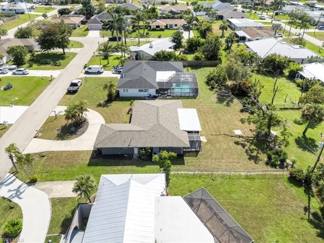 4216 Se 1st Ct, Cape Coral, Florida 33904