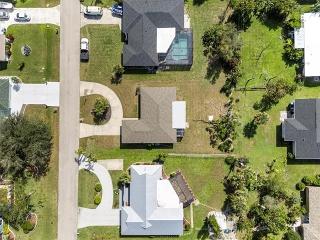 4216 Se 1st Ct, Cape Coral, Florida 33904