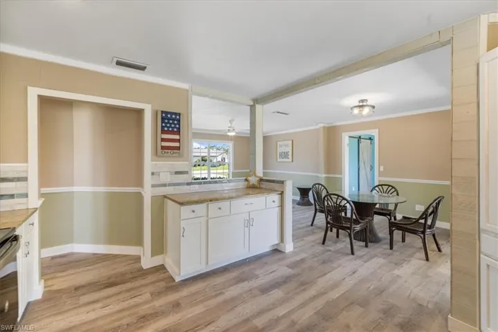 4216 Se 1st Ct, Cape Coral, Florida 33904