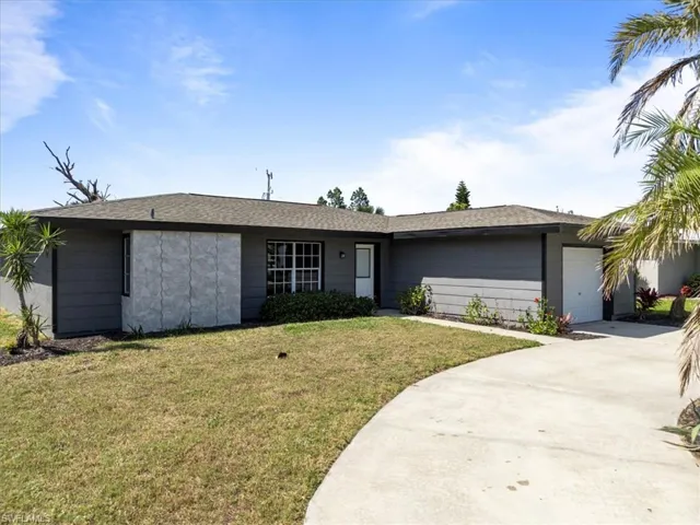 4216 Se 1st Ct, Cape Coral, Florida 33904
