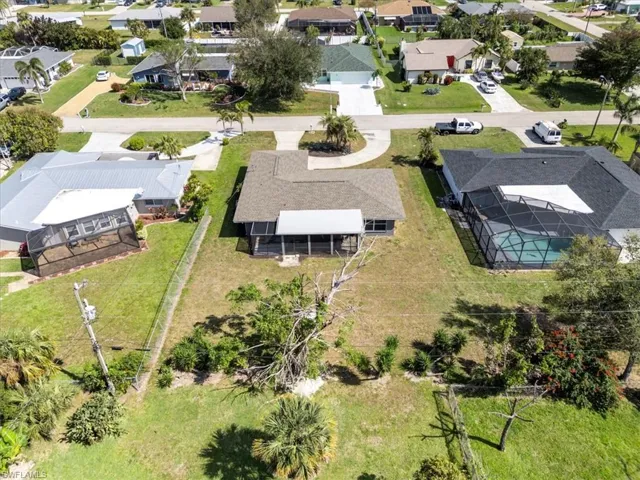 4216 Se 1st Ct, Cape Coral, Florida 33904