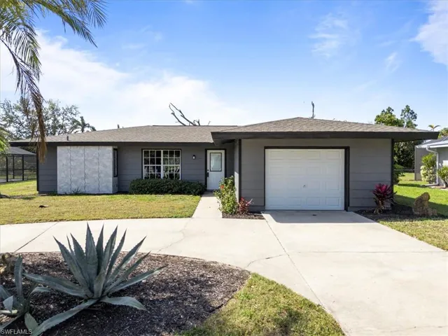 4216 Se 1st Ct, Cape Coral, Florida 33904